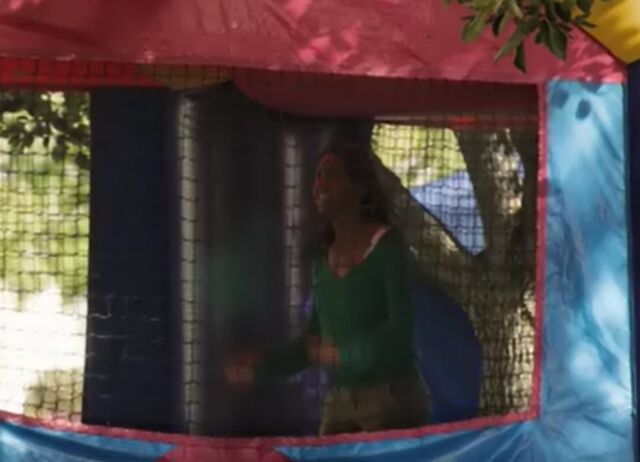 File:S01E18-Abra in bouncy house.jpg