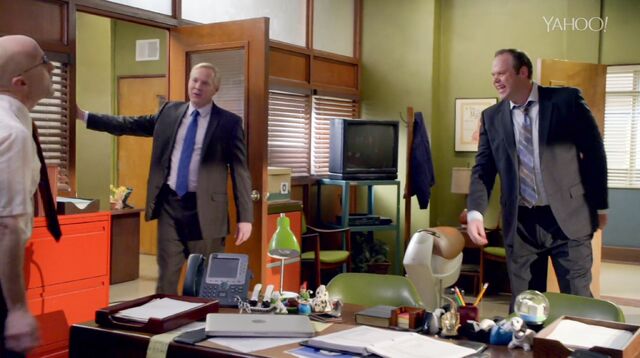 File:6x4 Richie and Carl corner the Dean..jpg
