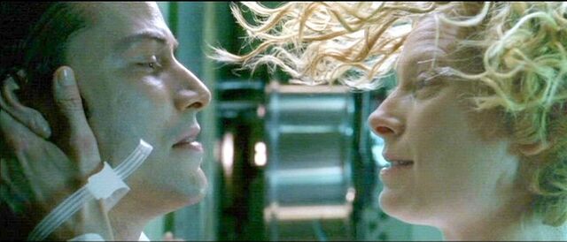 File:00 as-Gabriel-in-Constantine-tilda-swinton-33213896-828-355.jpg