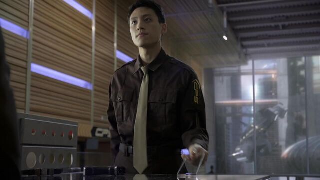 File:1x02 tech guy.jpg