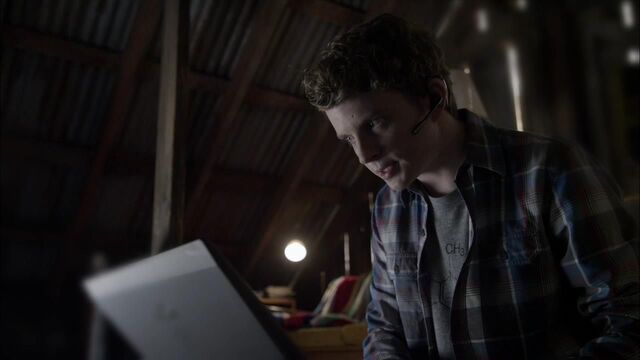 File:1x02 aleccc.jpg