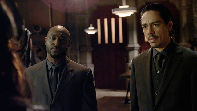 File:Minutes to Midnight 1.jpg