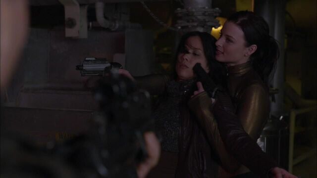 File:1x02 stayyyy.jpg