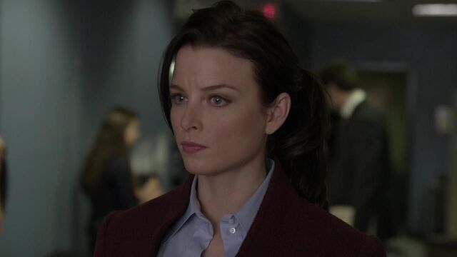 File:1x02 kiera linda.jpg