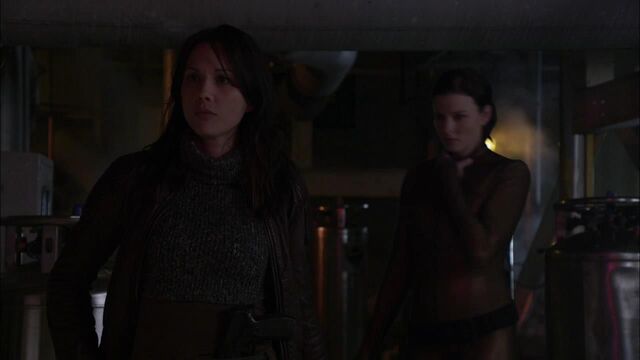 File:1x02 from invisible.jpg