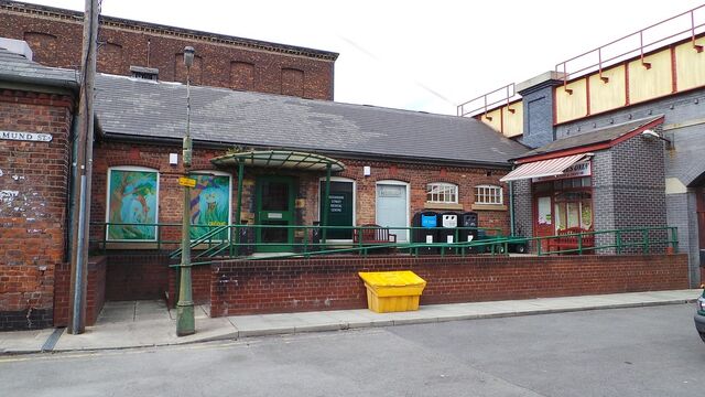 File:Rosamundstreetmedcentre.jpg