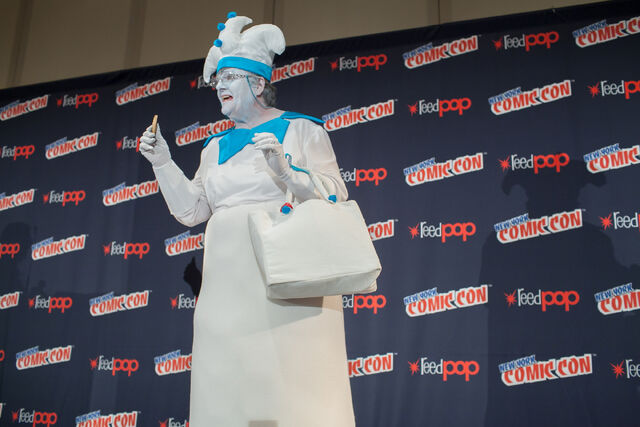 File:Nannaquin cookie NYCC.jpg