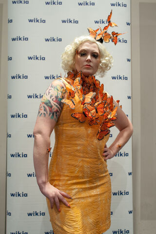 File:Effie NYCC.jpg