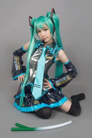 File:Ren-MikuHatsune1.jpg