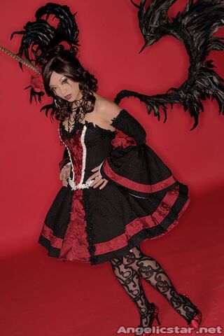 File:YayaHan-GothicPrincess-NeneThomas.jpg