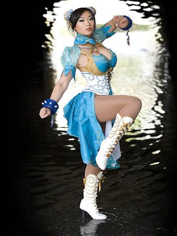 File:5dd1fd00cb0eb18be0863d24254ed984-slightly-unrealistic-chun-li-cosplay-1-.jpg