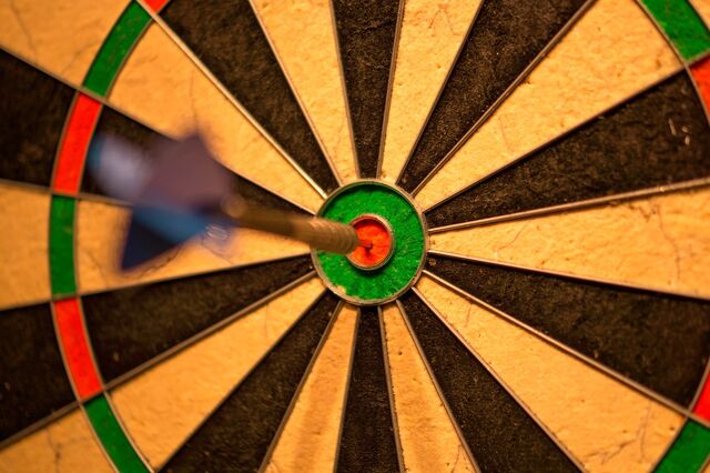 Datei:Bulls-eye-1930498 1280.jpg