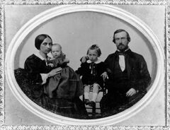 Whaley-familie-300x230