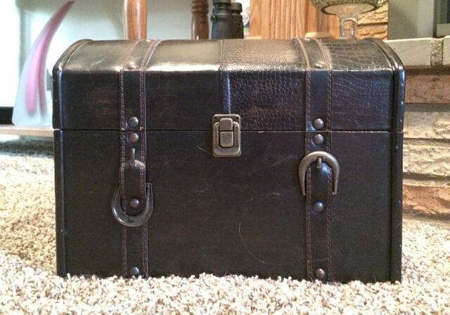 File:Father's Box.jpeg