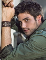 Brant-daugherty-cuff