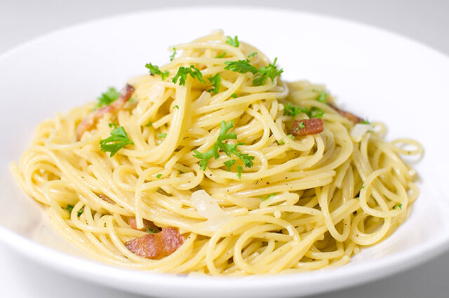 File:Spaghetti-carbonara.jpg