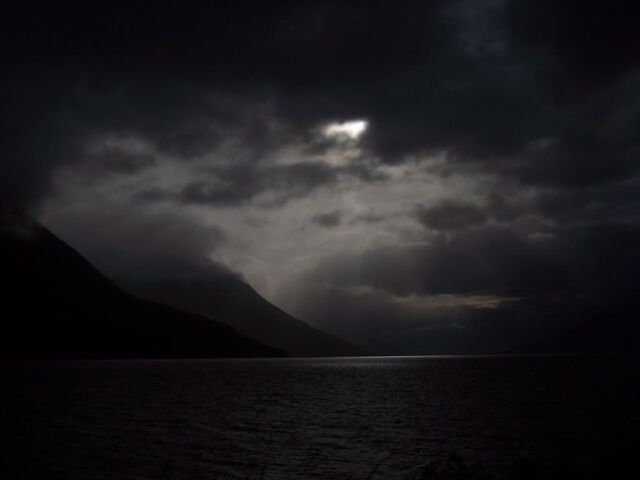 File:Darkness-725288.jpg