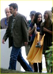Kristen-stewart-forks-high-graduation-01.jpg