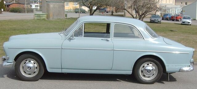 File:VolvoAmazonP130-122S-65-side1.jpg