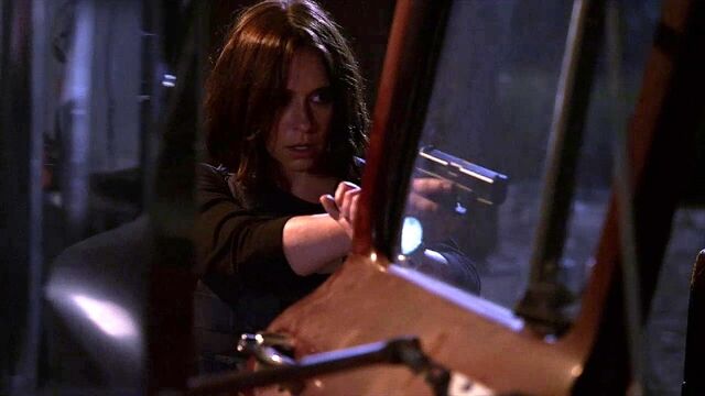 File:Kate Gun.jpg