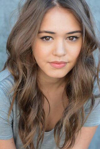 File:Kaylee Bryant.jpg