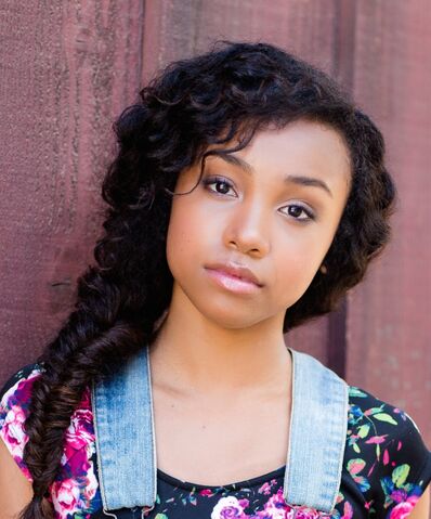 File:Genneya Walton.jpg
