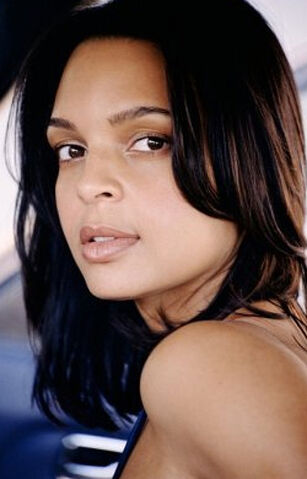 File:Siena Goines.jpg