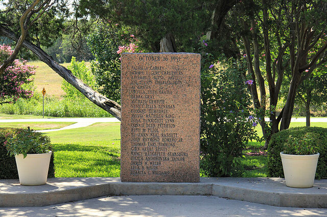 File:Luby's Memorial.jpg