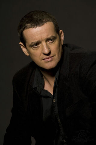 File:Justin Louis.jpg