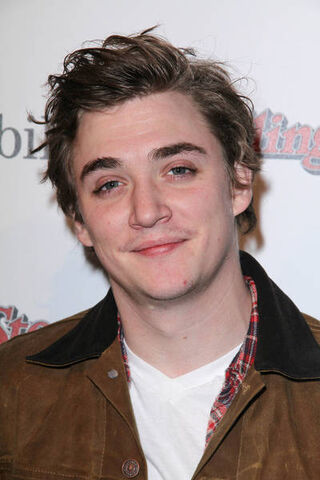 File:Kyle Gallner.jpg