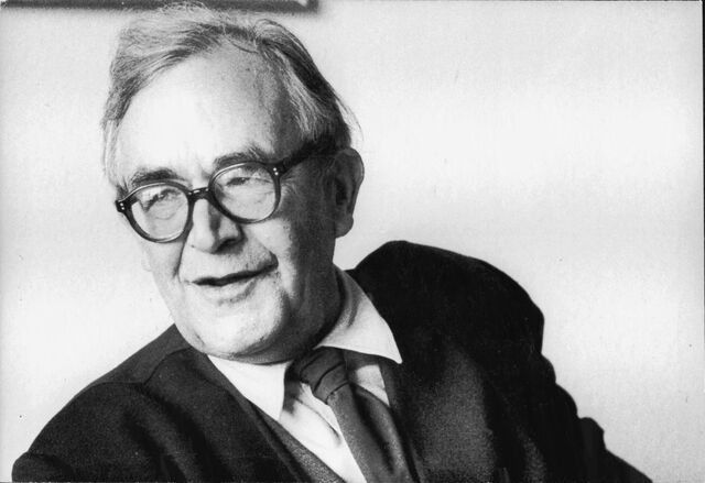 Arquivo:Wikipedia-karlbarth01.jpg