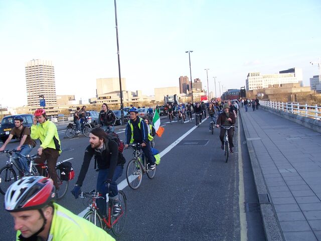 File:Cmlondon12wb.jpg