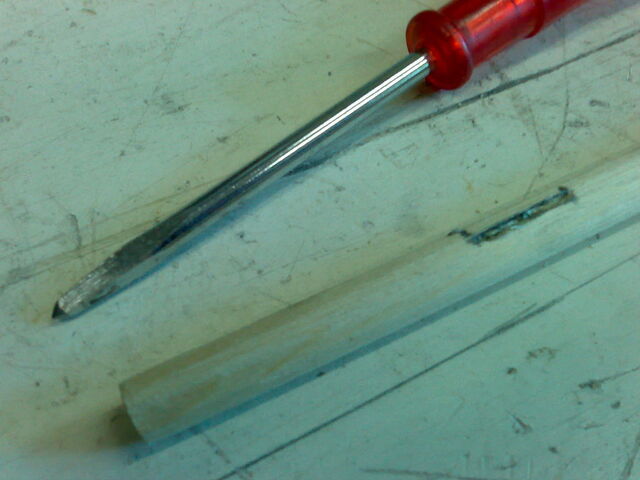File:Metal fletching method 2-03.jpg