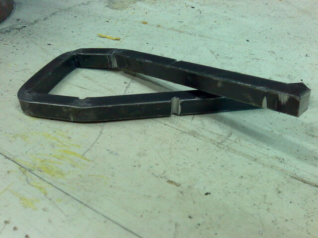 File:Making the sideplates-10.jpg