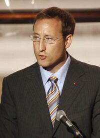 Mackay-cp-3742690