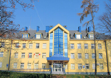 Starostwo Powiatowe w Starachowicach (front)
