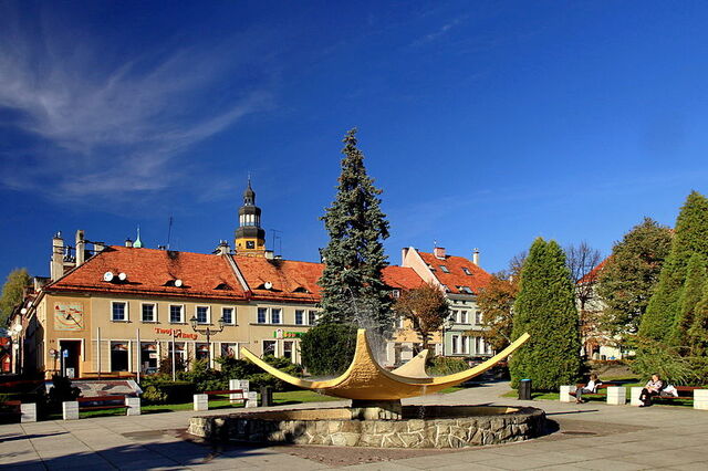 File:Rynek w Wodzisławiu Śląskim.jpg