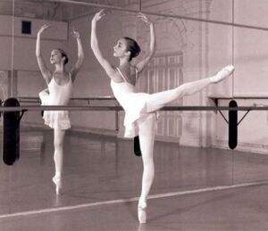 M-ballet-1itwsts