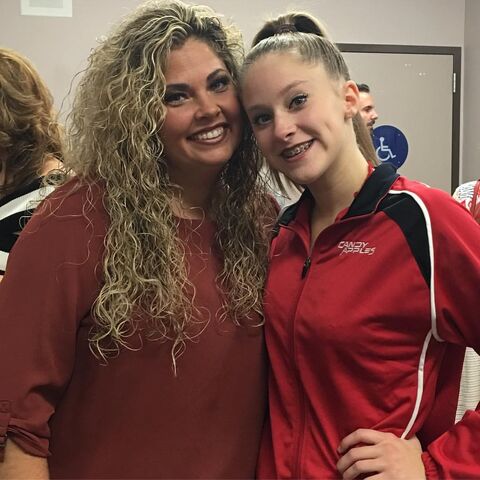 File:702 Melanie and Haley.jpg