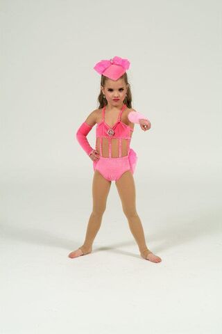 File:Mackenzie photoshoots W10.jpg