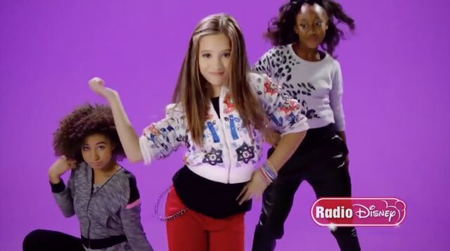 File:Mackzvideo.jpg