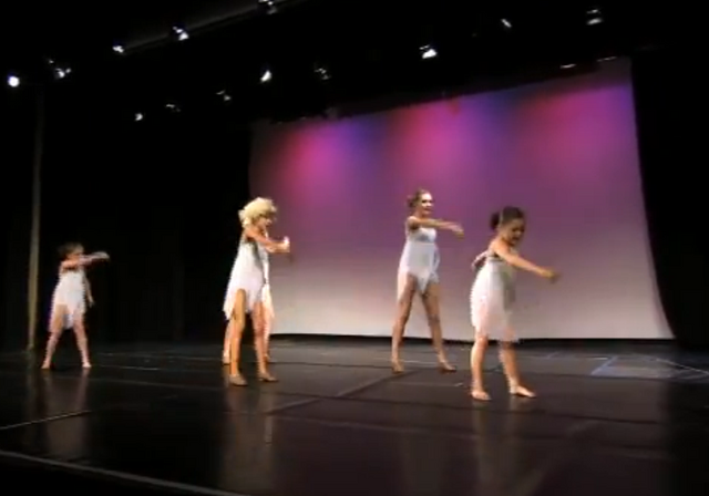 File:Dance Mums 104 group dance 1.png