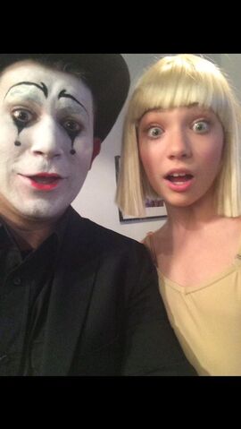 File:Maddie SNL 3.jpg