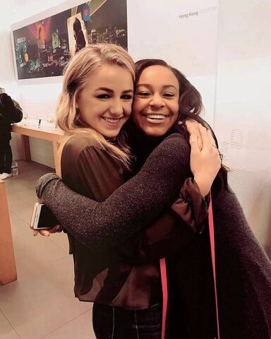 File:717 Chloe and Nia.jpg