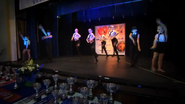 File:Dance Mums group 7.png