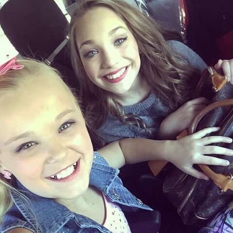 File:JoJo with Maddie 2015-01-27.jpg