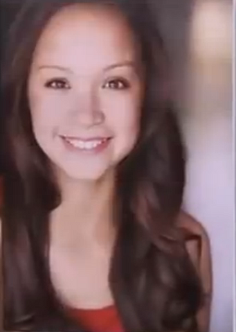 File:ChloeN.png