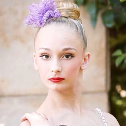 File:Sarah Reasons.jpg