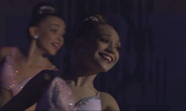 File:432 Kendall Maddie.png