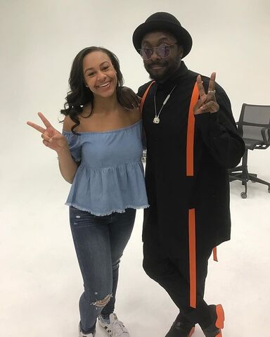 File:724 Nia with Will.i.am.jpg